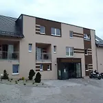 מלון Schade's Wohlfuehlhotel זלב