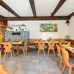 Schade's Wohlfuehlhotel 3* זלב