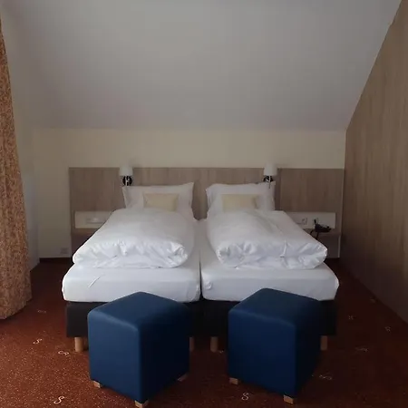 Schade's Wohlfuehlhotel Отель 3*
