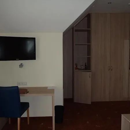 Schade's Wohlfuehlhotel Отель Зельб