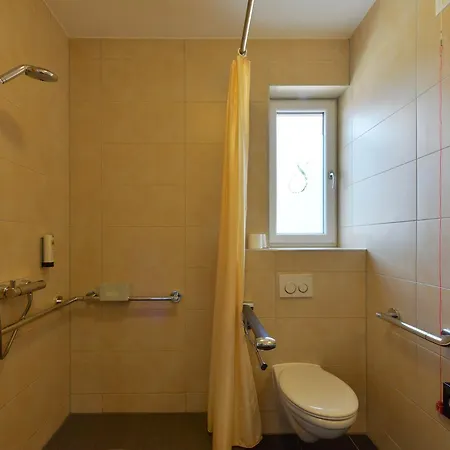 Отель Schade's Wohlfuehlhotel