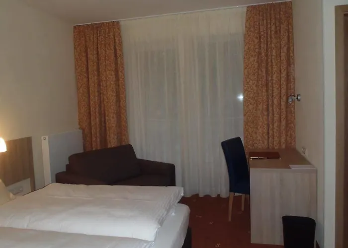Schade's Wohlfuehlhotel 3*